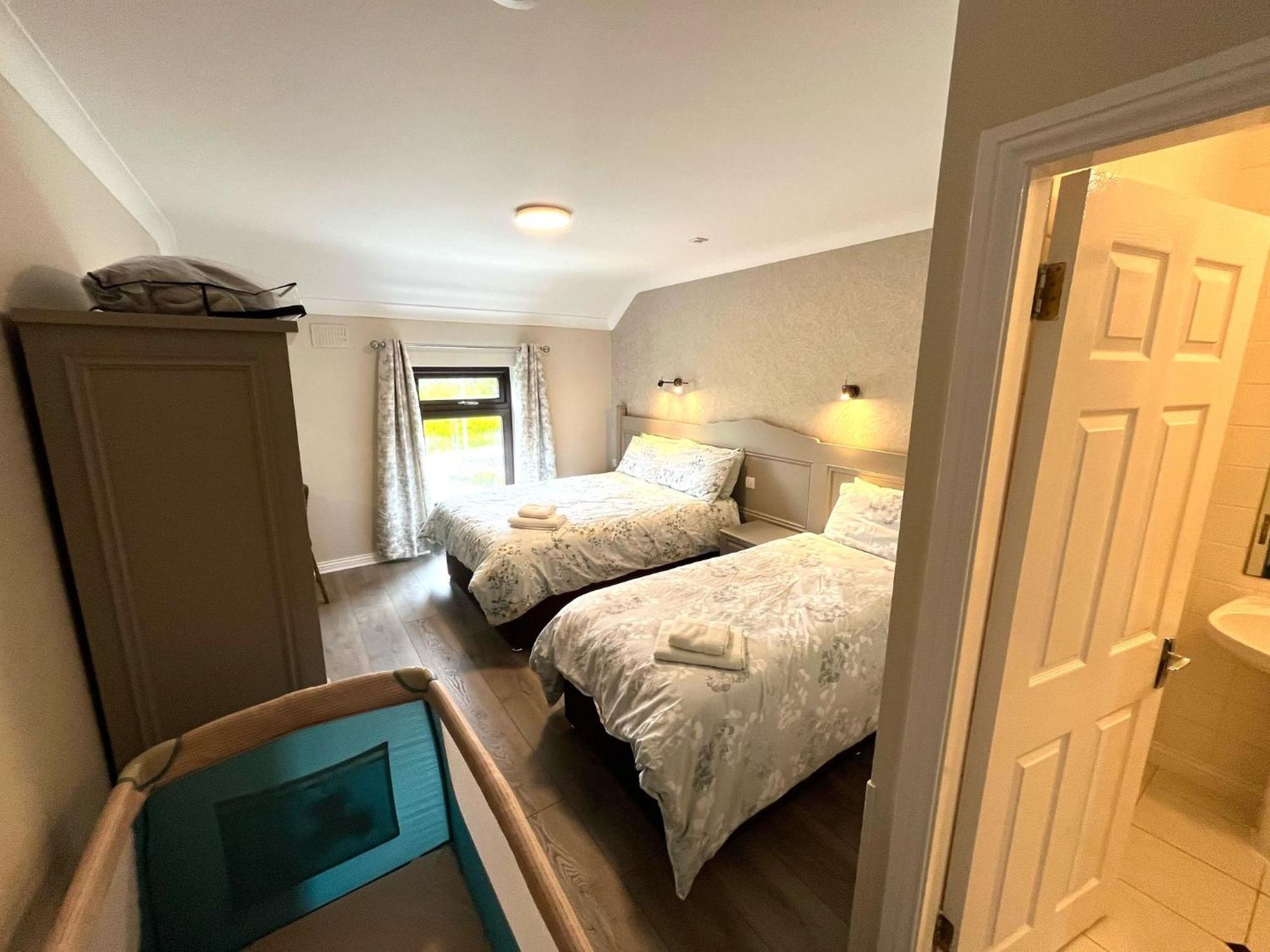Tigh Fitz Apartments - Inis Mor, Aran Island Ngoại thất bức ảnh