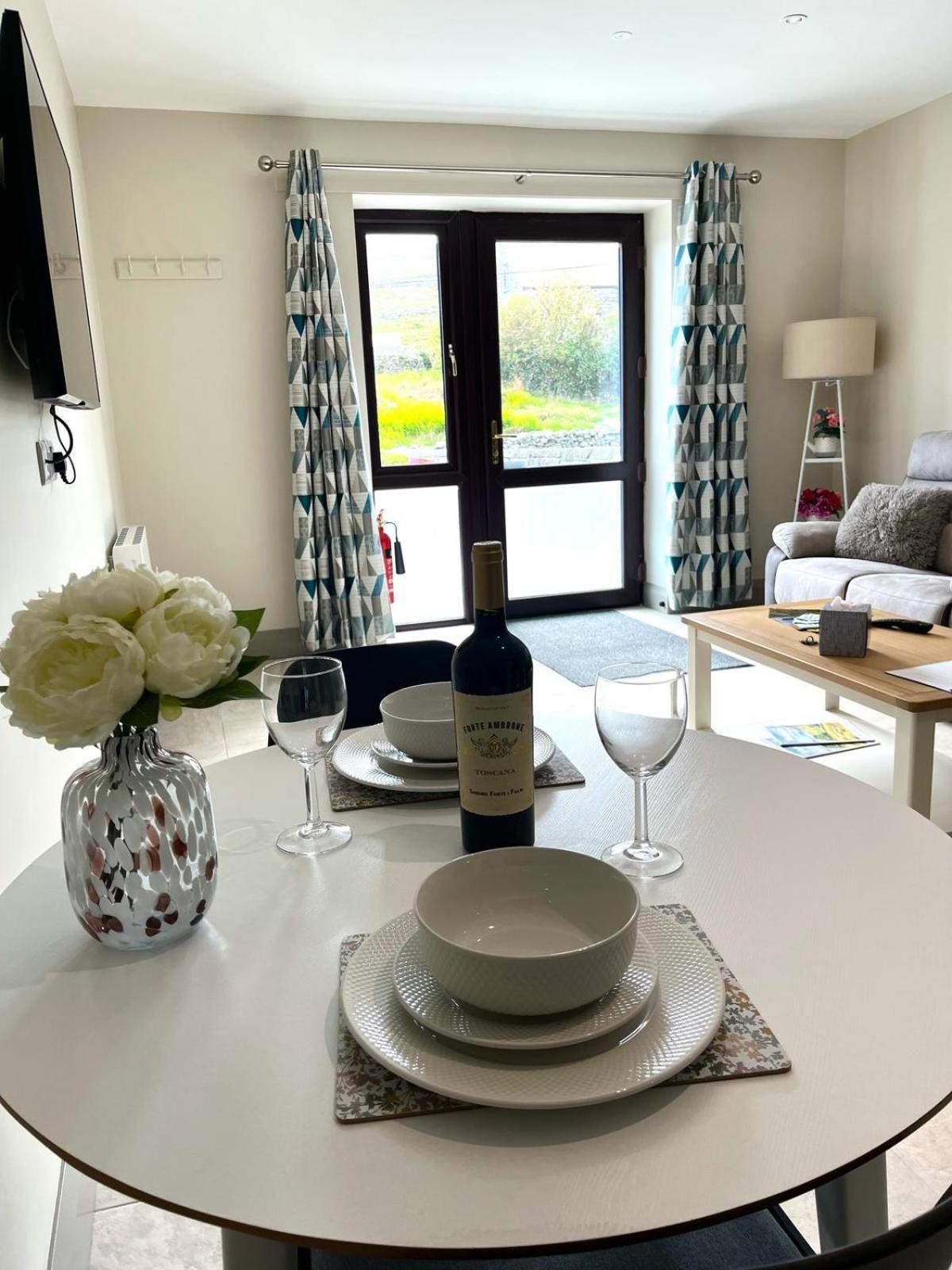 Tigh Fitz Apartments - Inis Mor, Aran Island Ngoại thất bức ảnh