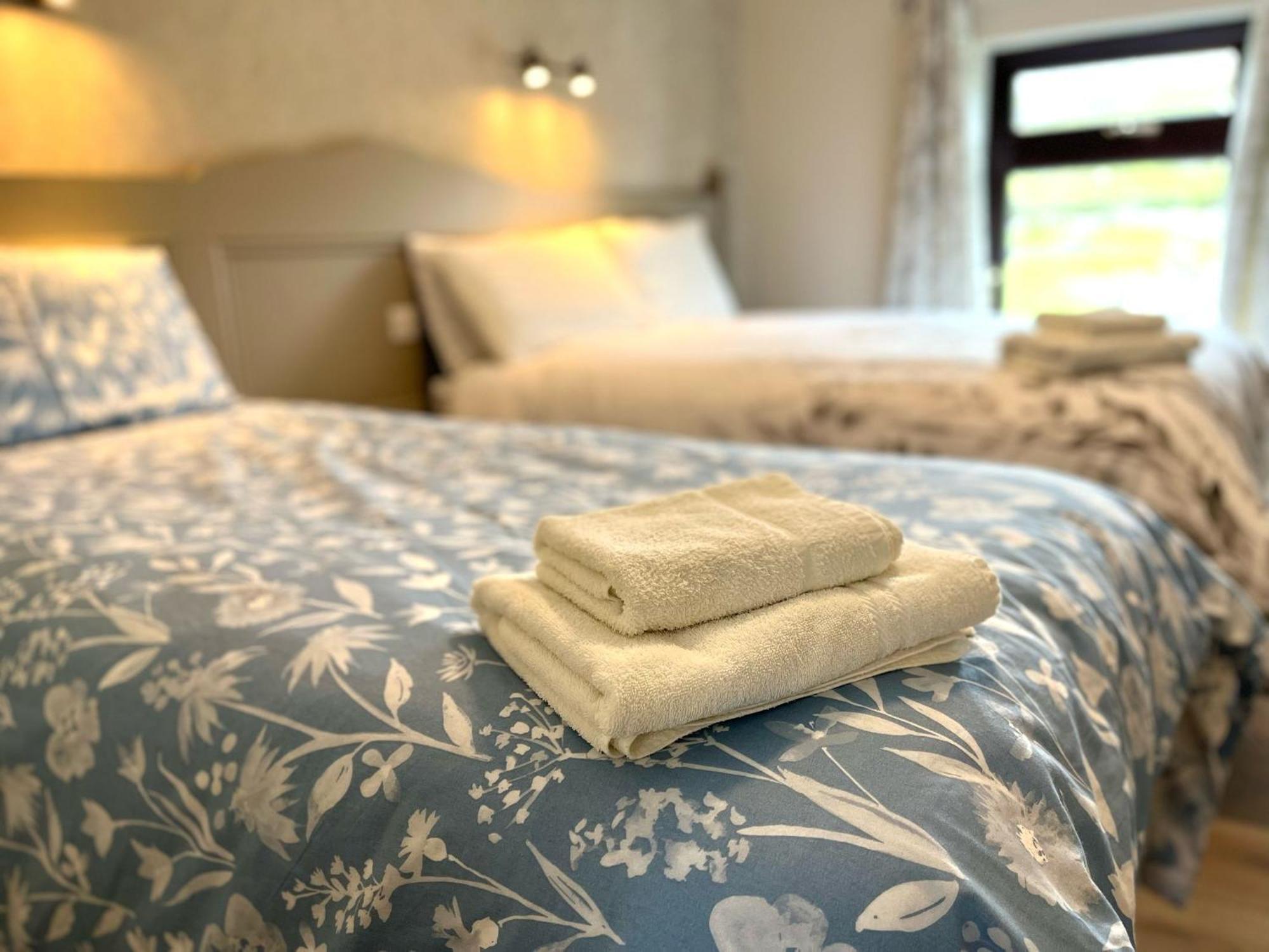 Tigh Fitz Apartments - Inis Mor, Aran Island Ngoại thất bức ảnh